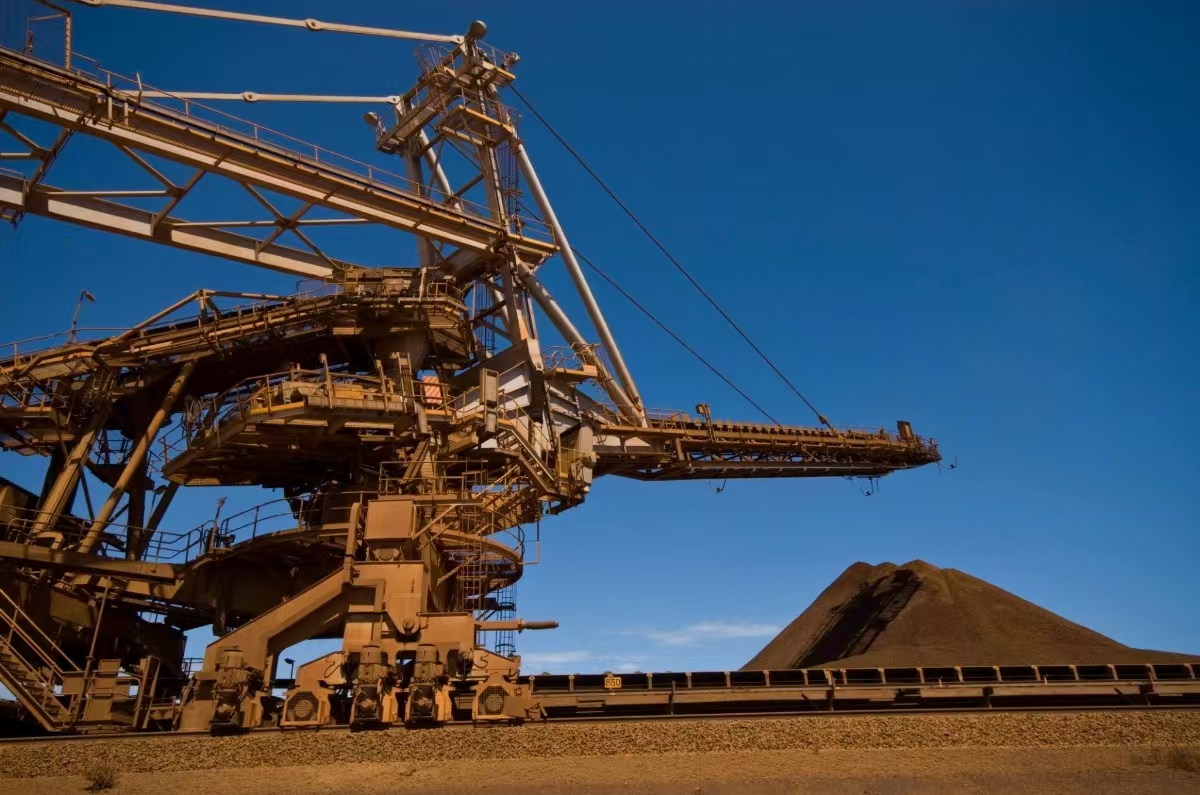 Iron ore stockyard and port equipment